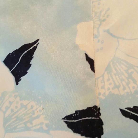 Banana Republic Blue Silk Floral Fit&Flare Trumpet - Picture 5 of 8